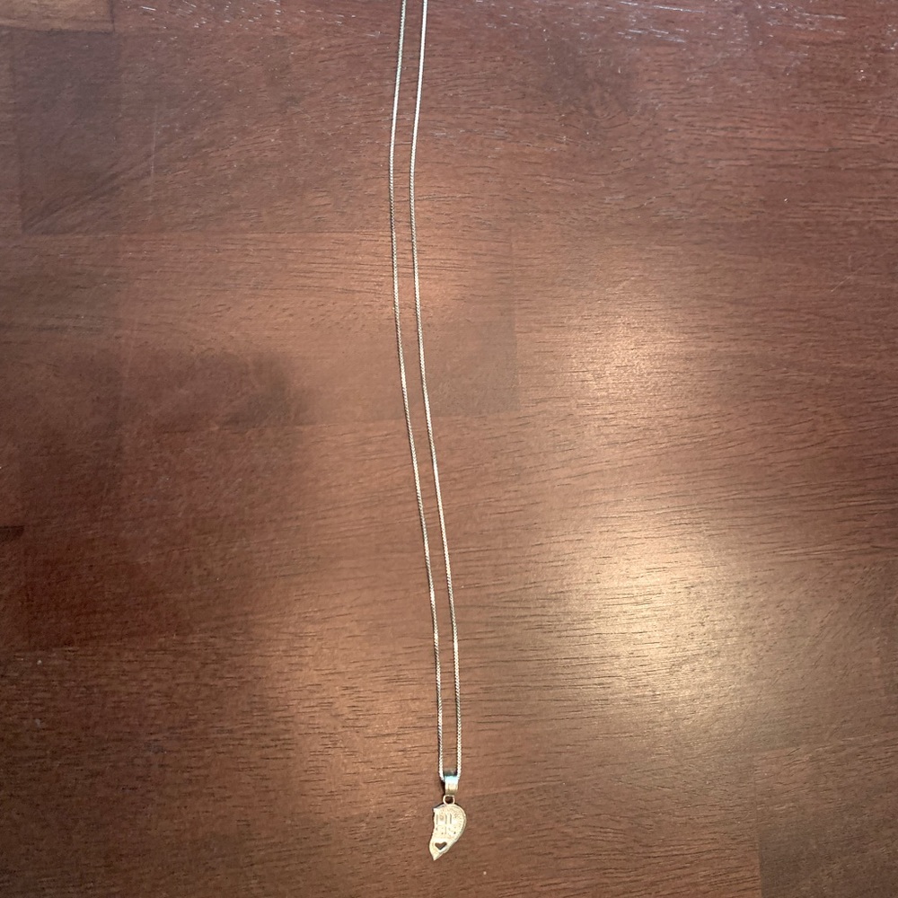 Lil Sis necklace 925 Sterling silver, half heart